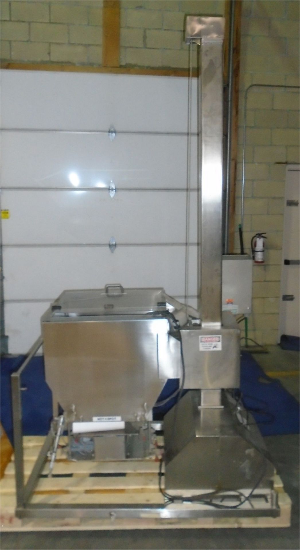 Used CLI tablet Elevator Feeder model TE4-S006. Serial #429981D. Features: max discharge height 78”, - Image 2 of 4