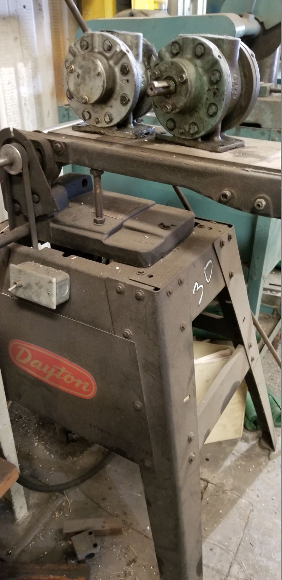 Dayton Belt Sander - - Image 2 of 2