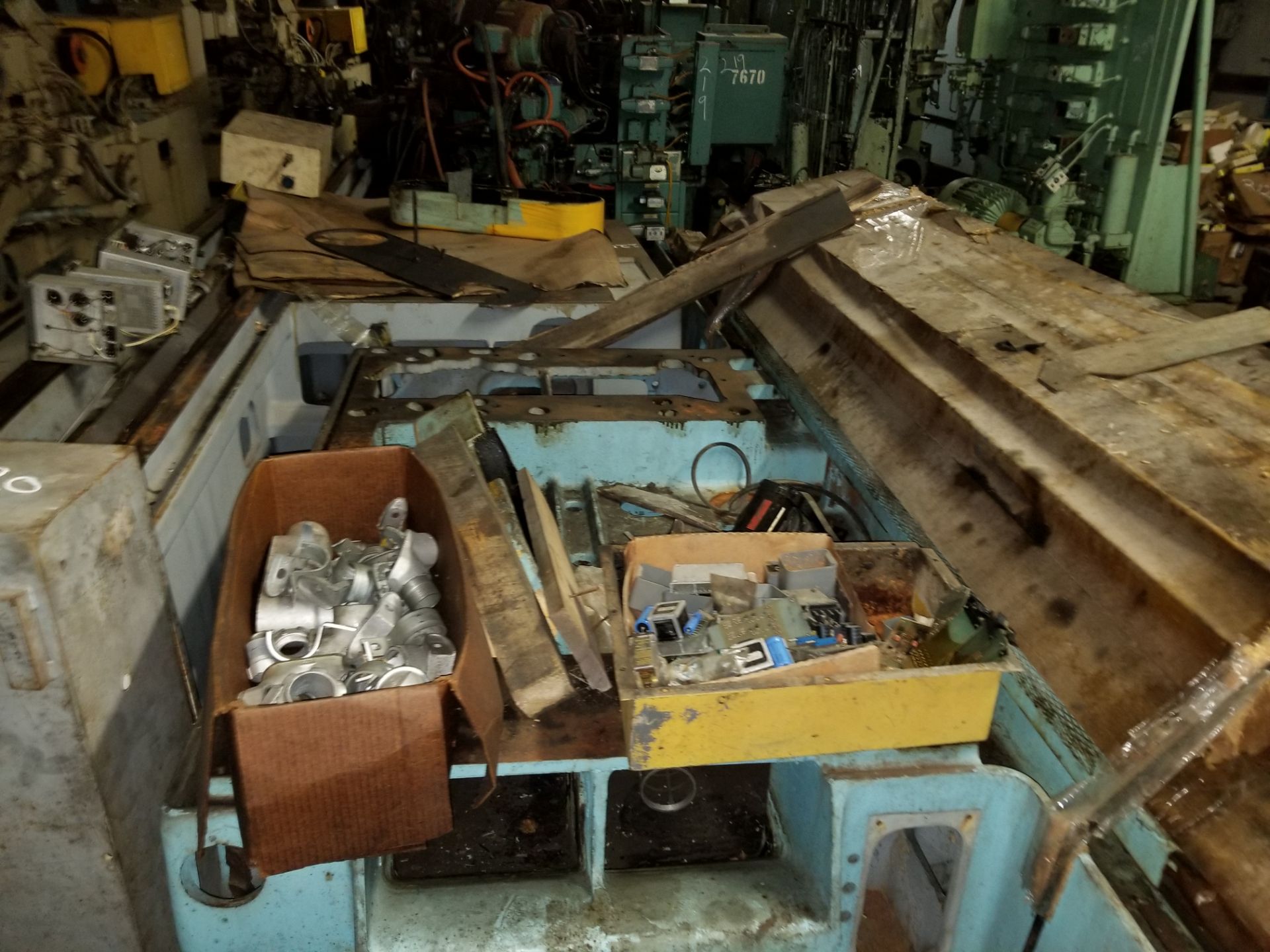 Large Lot of Landis Machine Beds and Parts - Image 3 of 4