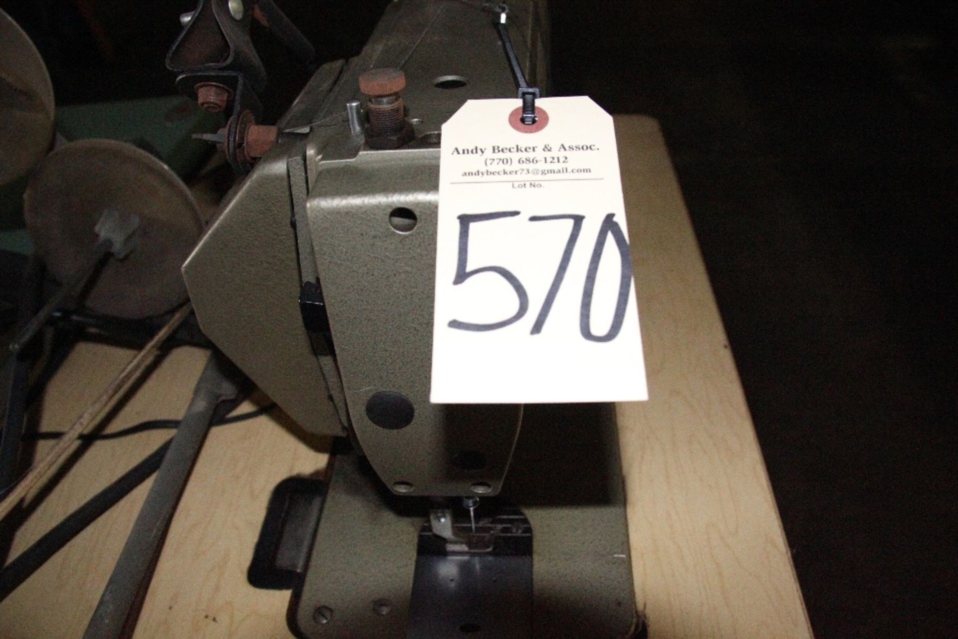 Singer 591D315GD Single Needle Lockstitch Sewing Machine - Image 4 of 4