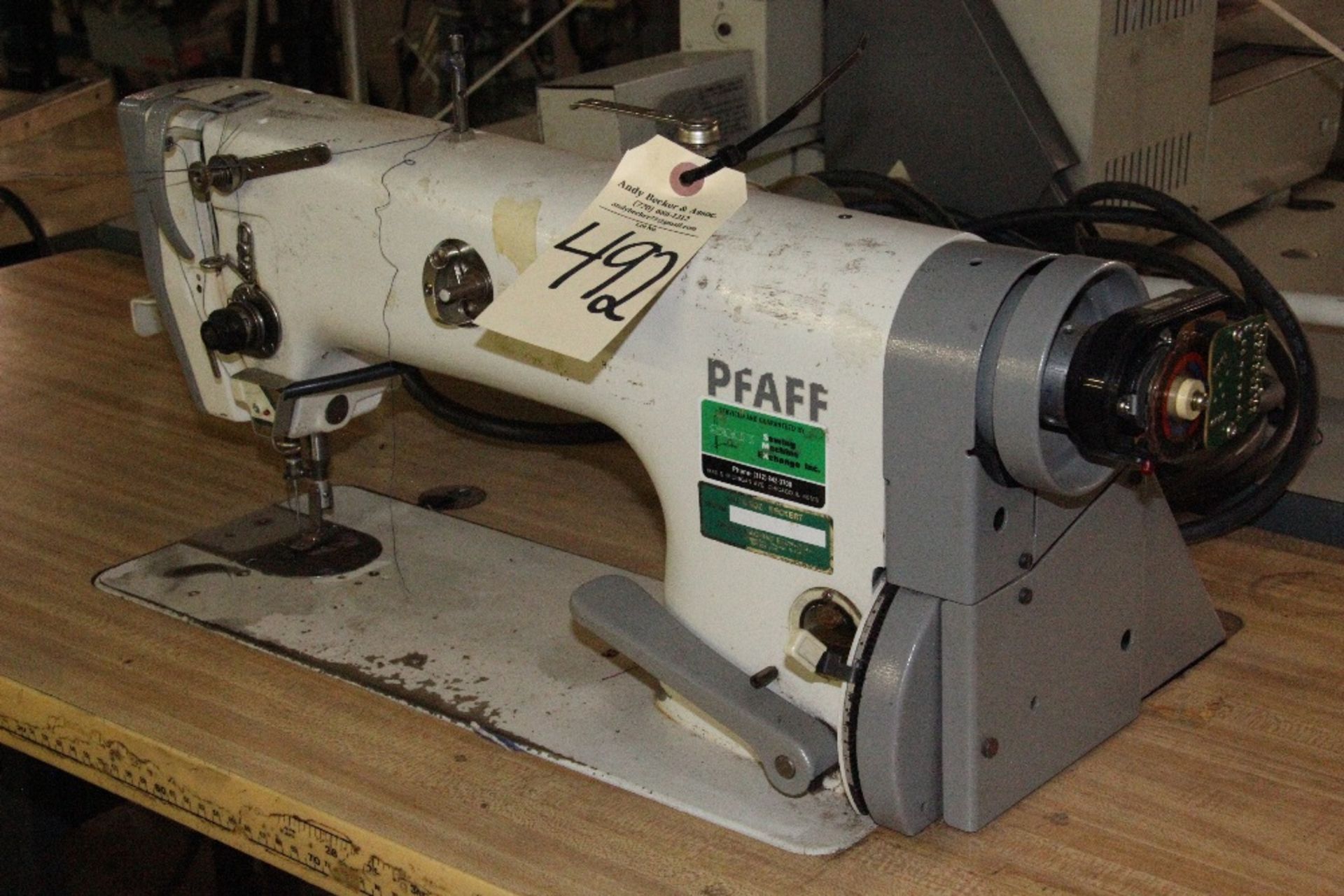 Pfaff 483G-900 Single Needle Lockstitch Sewing Machine - Image 4 of 5