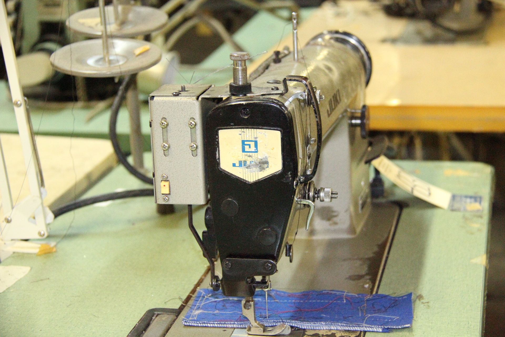Juki DDL-555-4 Single Needle Lockstitch Sewing Machine - Image 3 of 4