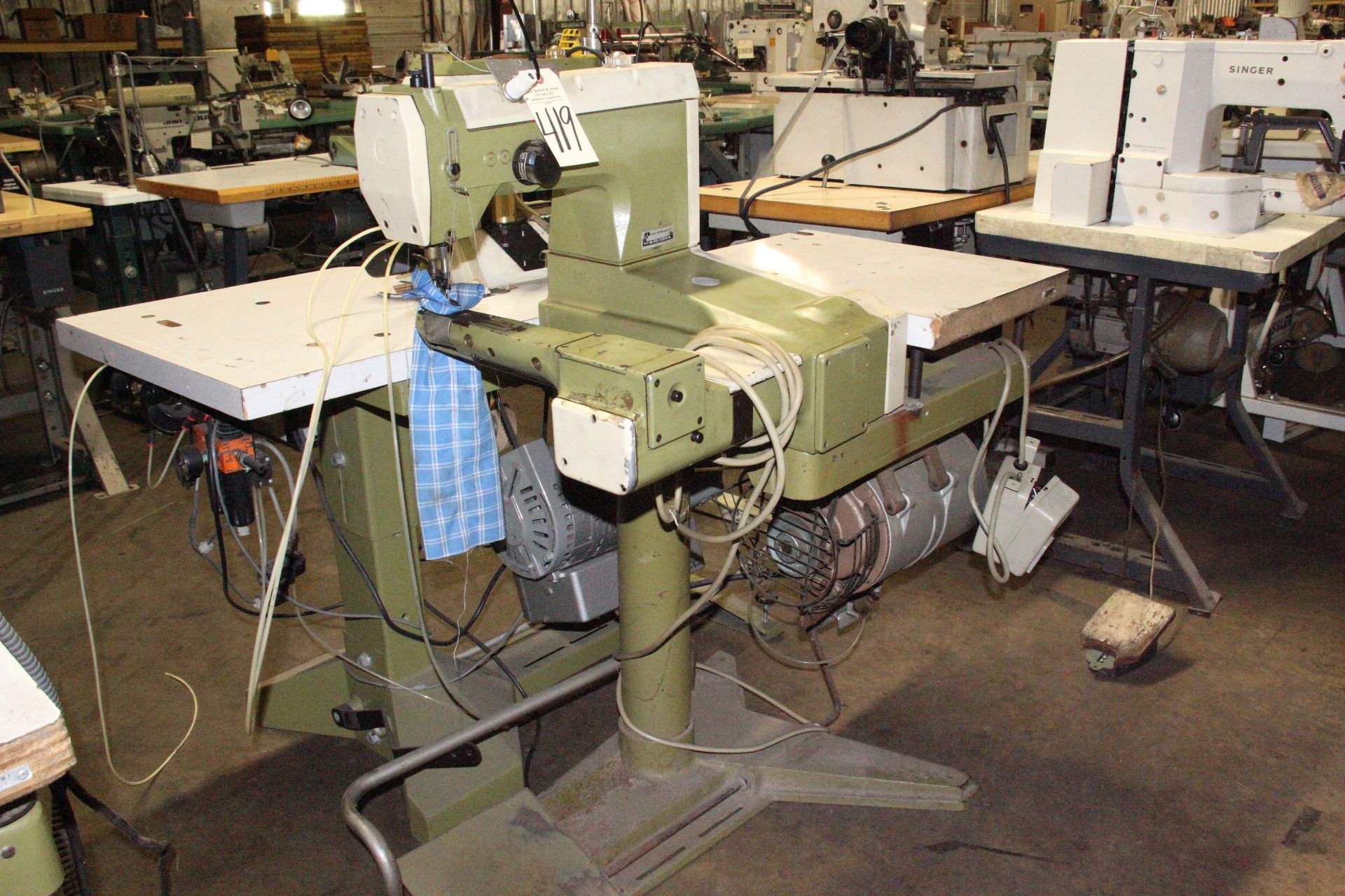 Rimoldi 184-00-2CA-11 Off-the-Arm Chainstitch Sewing Machine