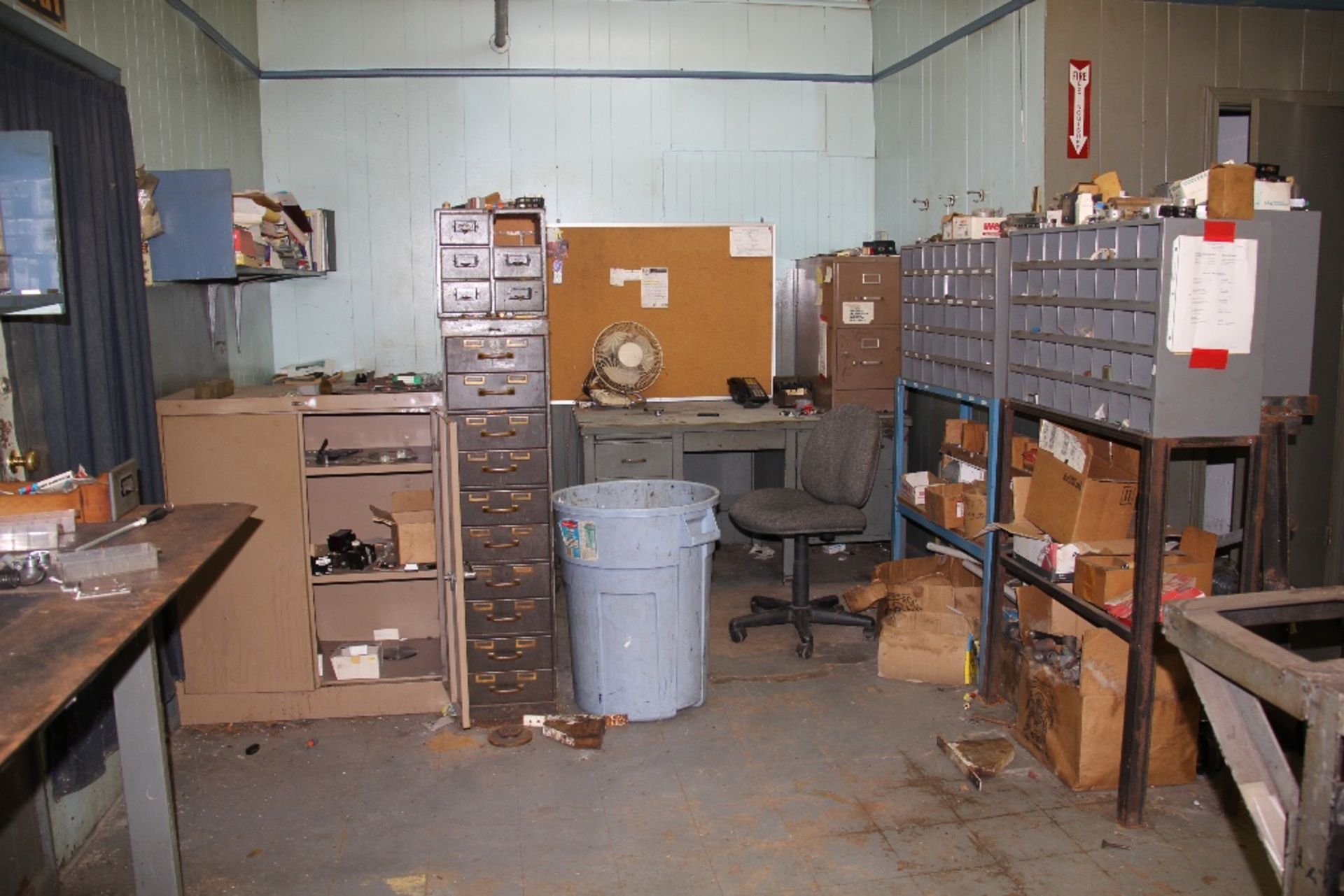 Maintenance Room Contents - Image 2 of 4