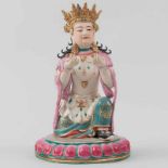 "Buda en actitud de ofrenda" Figura en porcelana china familia rosa. Trabajo Chino, Siglo XX Marca