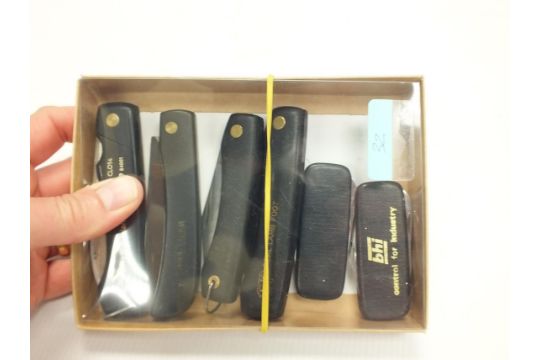 SIX VARIOUS FOLDING POCKET KNIVES. (6)