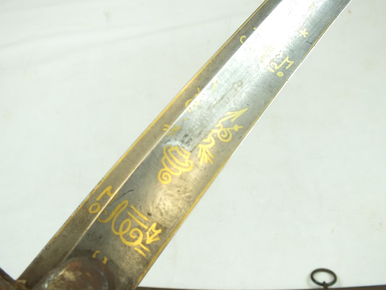 A 1796 PATTERN CAVALRY OFFICER'S DAMASCUS SWORD BY BRUNN, 85cm sharply curved blade decorated with - Bild 12 aus 23