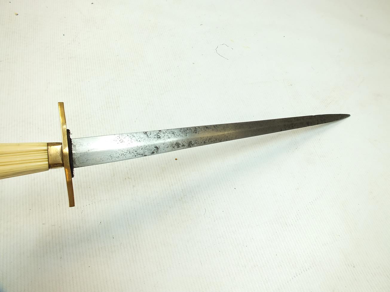 A GEORGIAN NAVAL OFFICER'S DIRK, 38cm flattened diamond section blade, characteristic copper gilt - Image 3 of 13