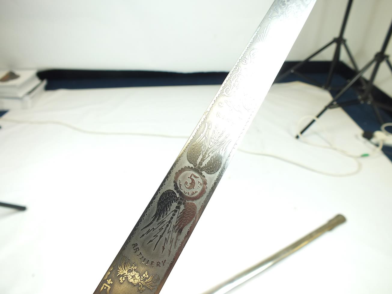 A FINE SILVER HILTED 5TH KENT ARTILLERY VOLUNTEERS PRESENTATION SWORD, 88cm slightly curved blade by - Bild 15 aus 30