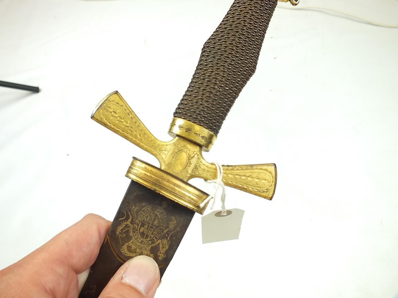 A GEORGIAN SHORT SWORD TO THE GRENADIER GUARDS, 60.5cm flattened diamond section gladius style - Bild 13 aus 17