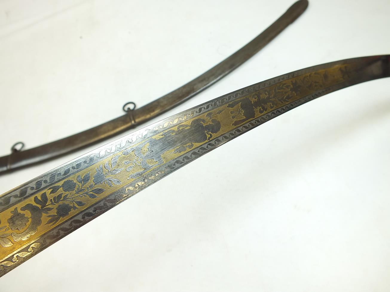 A FINE LIGHT WEIGHT 1796 PATTERN CAVALRY OFFICER'S SWORD, 75.5cm blade finely frost etched and - Image 9 of 16