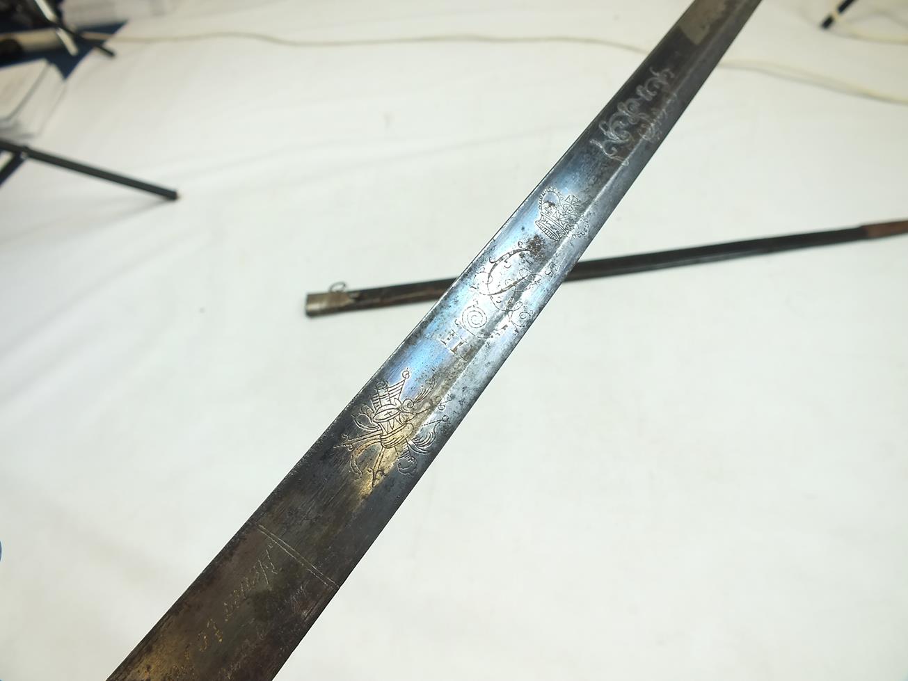 A SCARCE GEORGIAN ROYAL CHESTER MILITIA OFFICER'S SPADROON, 81cm blade by GILL decorated with - Image 5 of 23