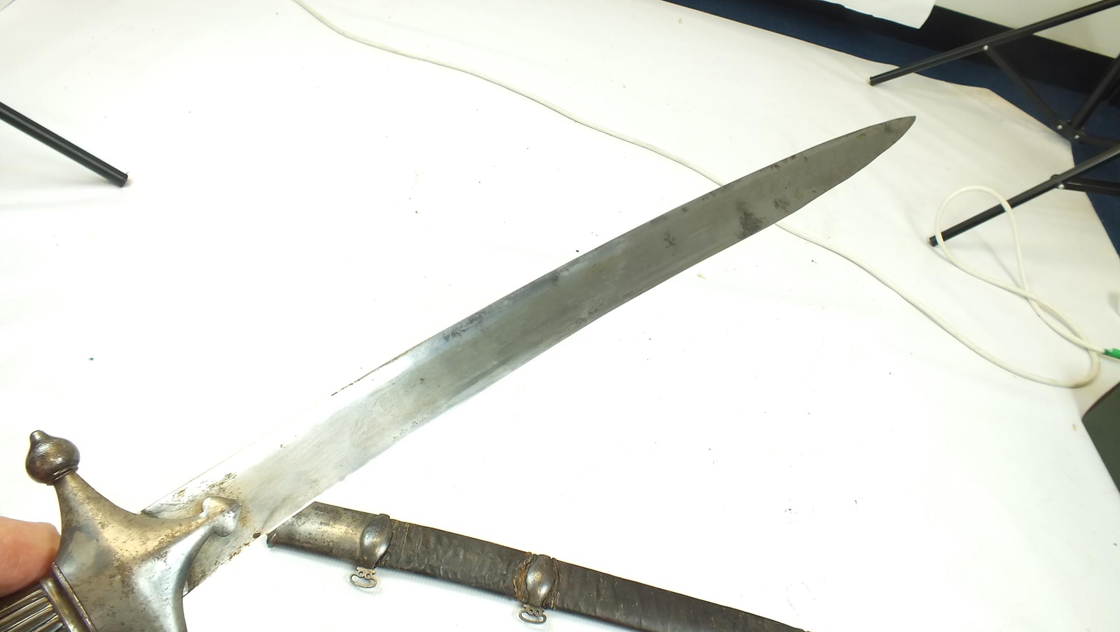 AN UNUSUAL 19TH CENTURY TURKISH SWORD, 68cm watered steel Yataghan form blade, steel hilt with - Image 5 of 15