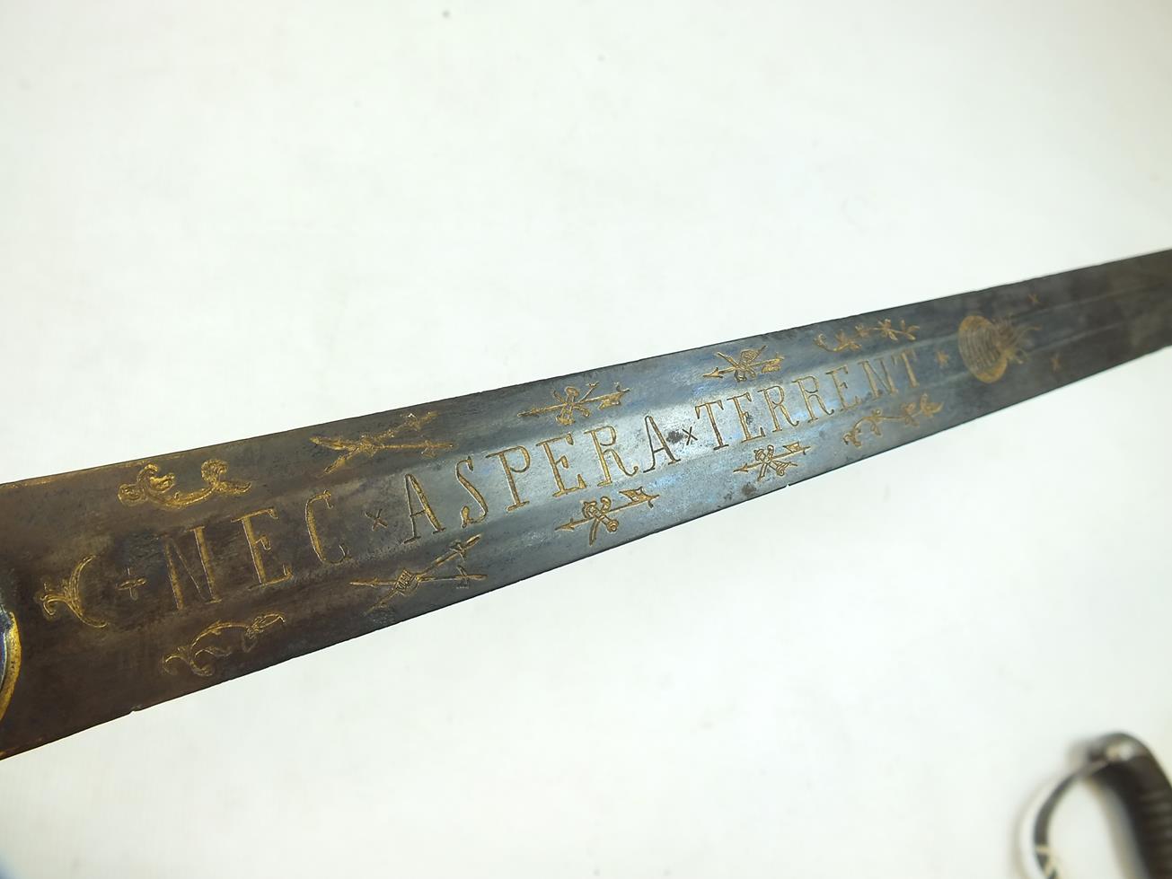 A GEORGIAN SHORT SWORD TO THE GRENADIER GUARDS, 60.5cm flattened diamond section gladius style - Bild 11 aus 17