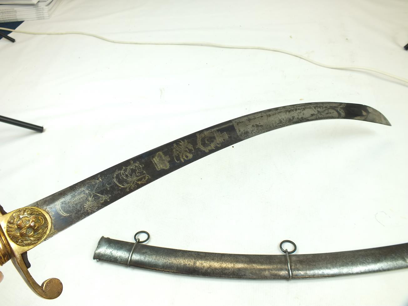 A GEORGIAN CAVALRY SABRE, 82.5cm curved blade decorated with stands of arms, crescent motifs, a - Image 7 of 15