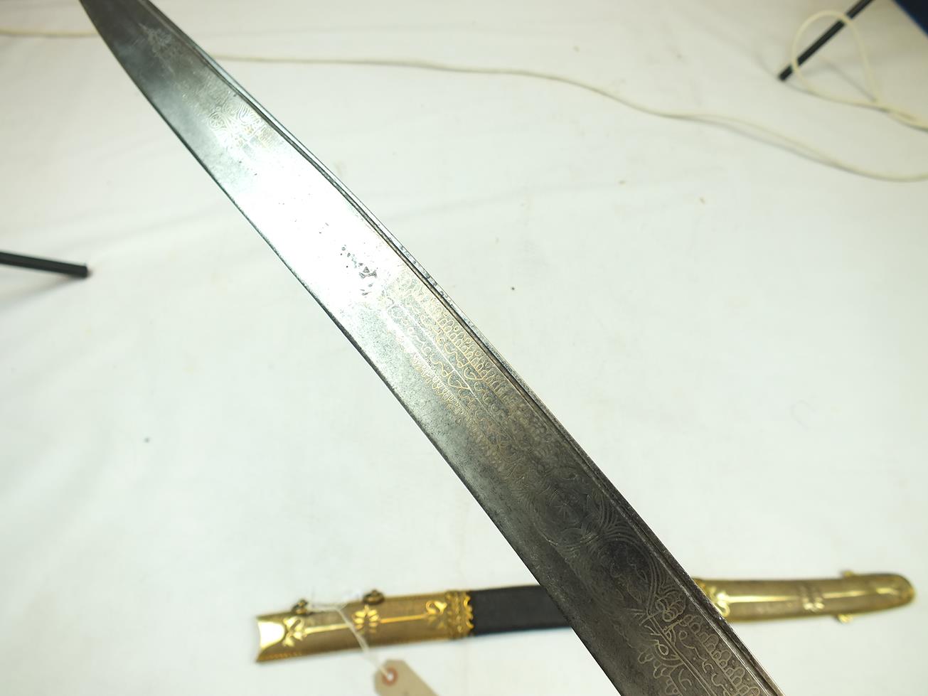 AN HIGHLY UNUSUAL PRESENTATION QUALITY MAMELUKE HILTED DIRK MOUNTED WITH A YATAGHAN BLADE BY SALTER, - Image 17 of 26