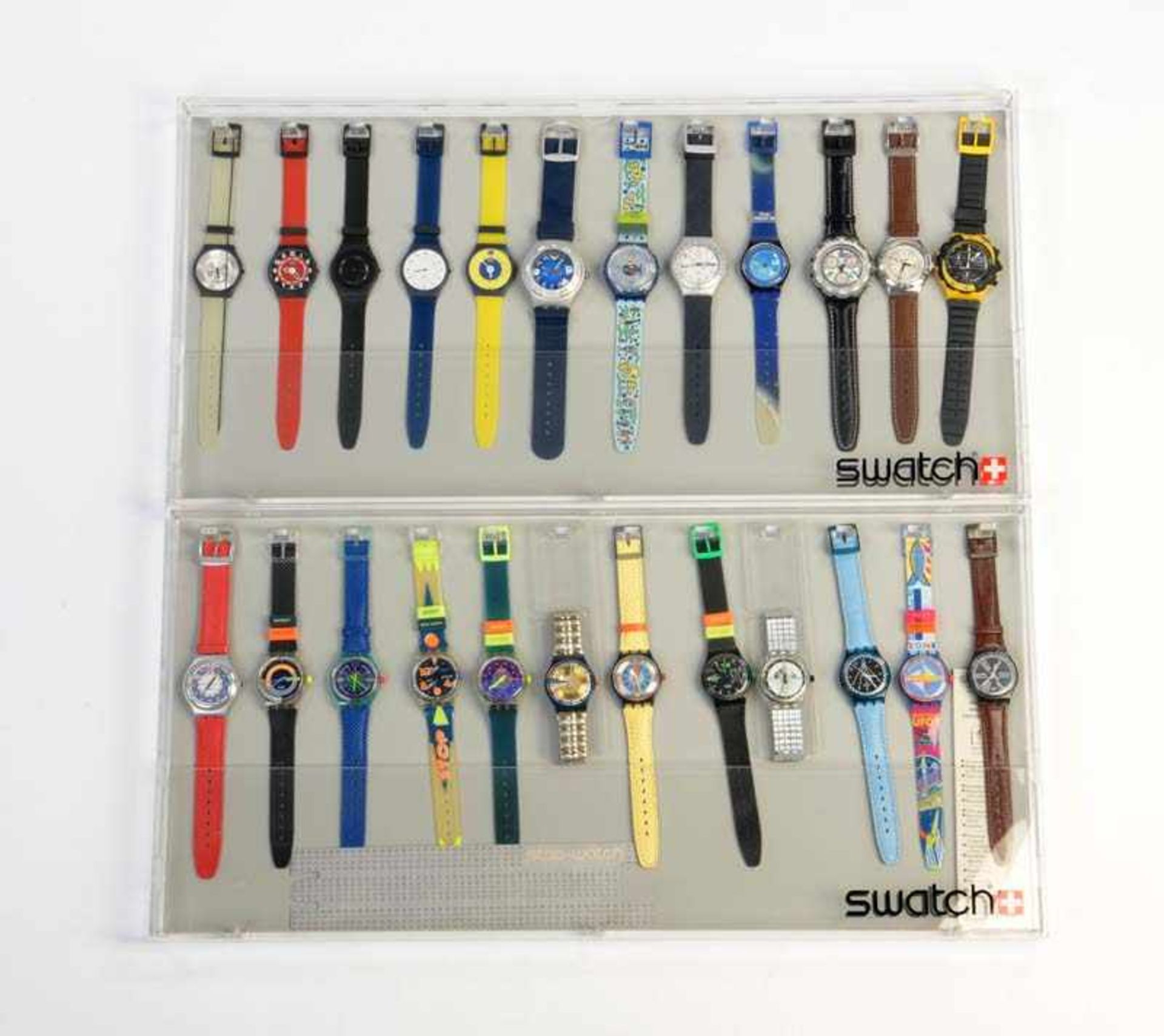 Swatch, 2 Displays mit 24 Uhren, Swiss made, neuwertig Swatch, 2 Displays with 24 Watches, Swiss