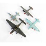 4 Flugzeuge, 11-18 cm, Kst + Druckguss, Z 2/34 Planes, plastic + diecast, C 2/3