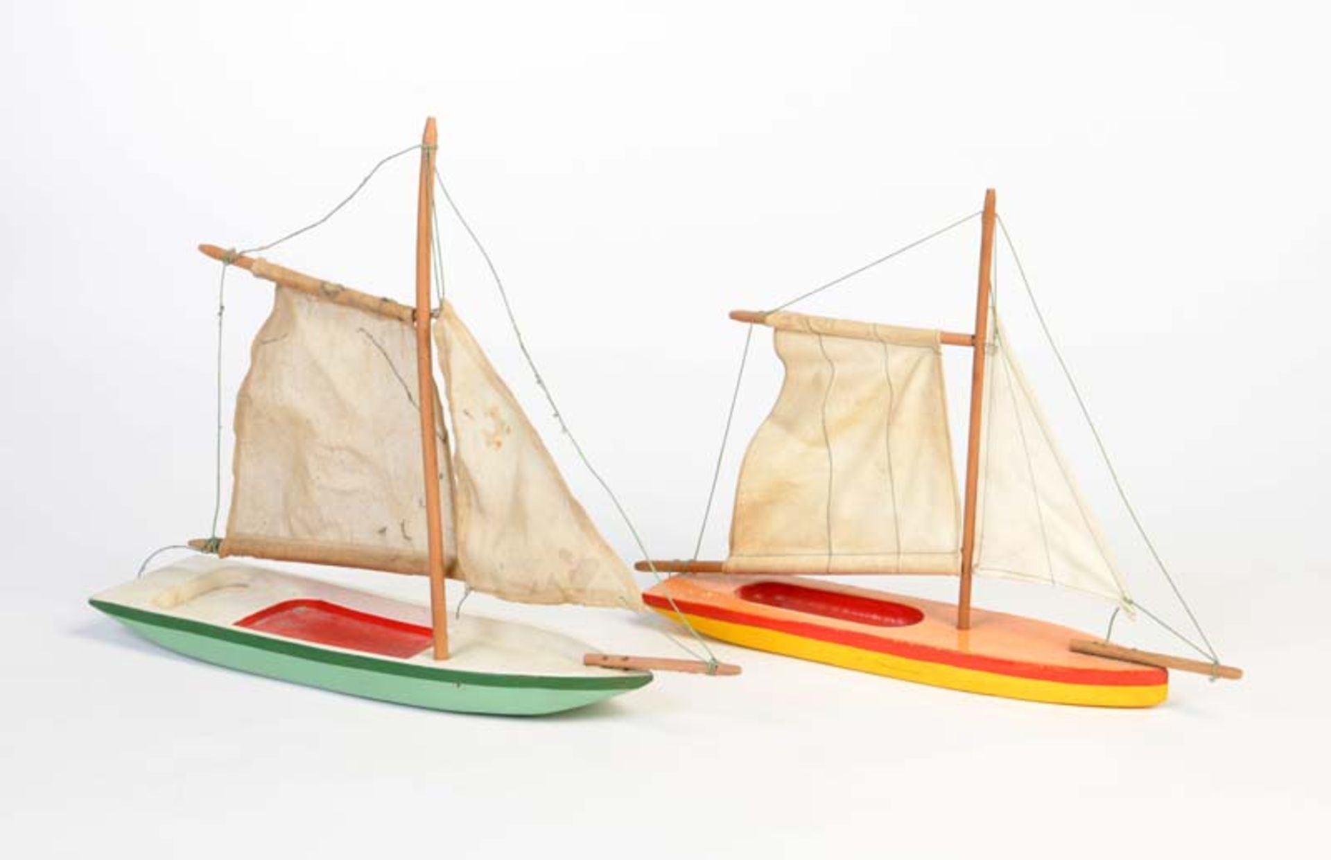 Hausser, 2 Segelboote aus Holz, Germany, 32 + 34 cm, Z 2Hausser, 2 Sailing Boats out of Wood,