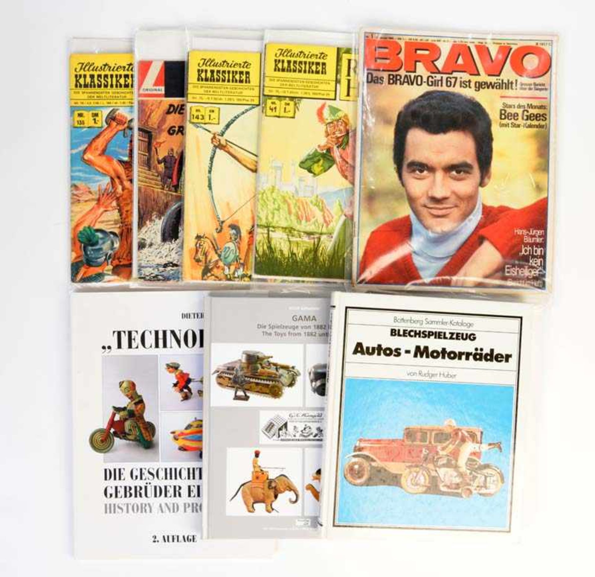 3 Spielzeugbücher + 5 Varia Hefte, meist guter Zustand3 Books Toys + 5 Magazines, mostly good