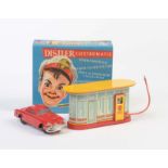 Distler, Tankstelle + Studebaker, W.-Germany, Box 15,5x17,5 cm, GemBw + Blech, Z 1Distler, Petrol