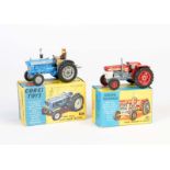 Corgi Toys, 2x Traktor 66 + 67 (Ford + Massey Ferguson), England, 1:43, Druckguss, min. LM, Okt Z