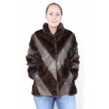 Braune, ausgefallende Nerzjacke, Pelzjacke aus Leder und Nerz, brown, fancy mink jacket, leather and