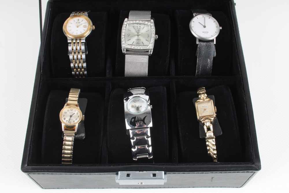 Uhrenbox mit 6 Damenarmbanduhren,teils Vintage Armbanduhren, Quarz- und Handaufzugwerke, Box