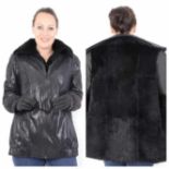 Pelzjacke, schwarze Mircofaser Jacke mit schwarz gefärbten Bisam Innenfutter, Fur jacket, sheared