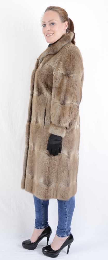 Schöner weicher Bisam Pelzmantel, lang, nice soft muskrat Fur coat, long, Size 38/40sehr weiche - Image 4 of 18