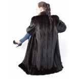 Pelzmantel, Female dunkel brauner Nerzmantel, lang, Female Mink fur Coat, full length, Size: 40 /