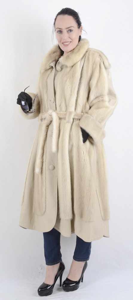 Pelzmantel, ausgefallender Nerzmantel beige mit Leder abgesetzt und Gürtel, amazing beige Mink fur - Image 6 of 8