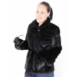 Moderne Pelzejacke, schwarze Nerzjacke mit Gürtel, modern black mink jacket with belt, Size: 36 /