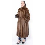 Nerzmantel Pelzmantel in conjak braun, lang Mink Fur Coat conjac brown, full length, Size: 46 /