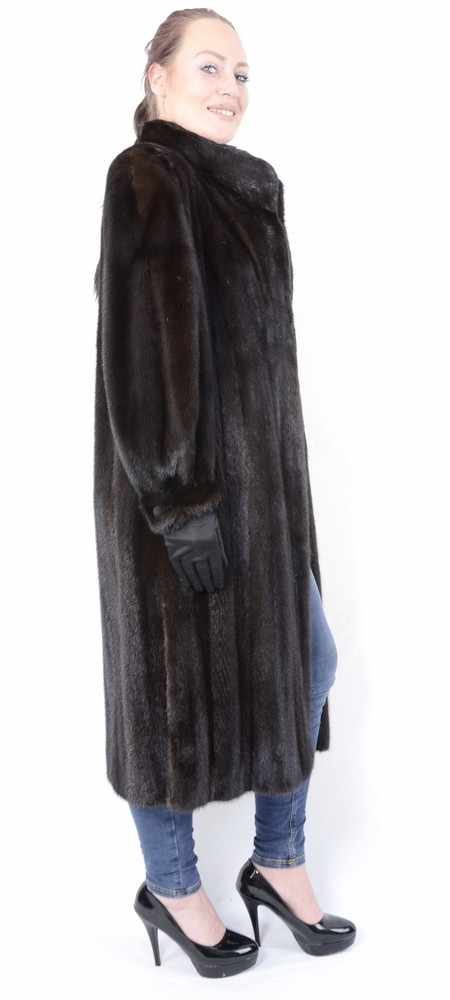 Pelzmantel, Female dunkel brauner Nerzmantel, lang, Female Mink fur Coat, full length, Size: 40 / - Image 15 of 17