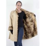 Pelzjacke, Seidenjacke mit Zobel Innenfutter, Ärmel wattiert, Fur jacket, silk jacket with Sable