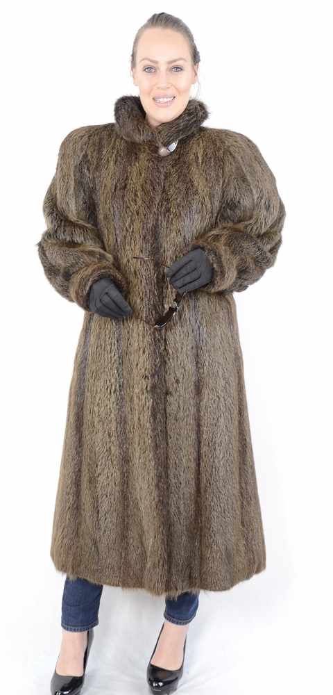 Moderner brauner Nutria Pelzmantel, lang, modern, brown Nutria Fur Coat, full Length, Size: 40 /