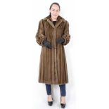 Pelzmantel, brauner Nerzmantel, Lang,Brown full Length Mink fur Coat,Size: 42 / XLWeiches Fell,