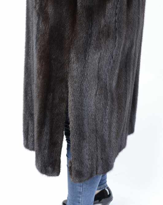 Pelzmantel, Female dunkel brauner Nerzmantel, lang, Female Mink fur Coat, full length, Size: 40 / - Image 6 of 17