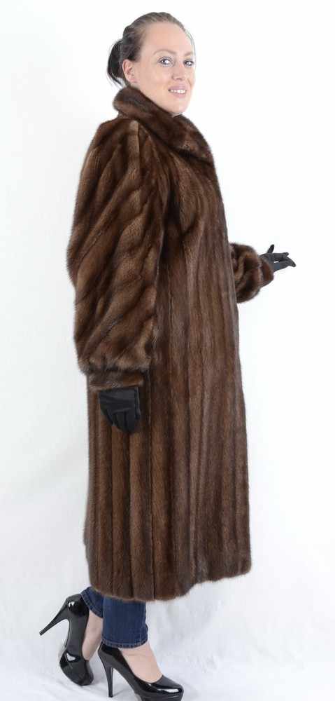 Pelzmantel Demi Buff SAGA MINK Nerzmantel, lang, SAGA Mink Fur Coat, full Lenght, Size: 44 / - Image 5 of 18