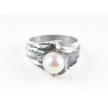 Vintage Silber Ring mit Perle von PERLI oder OLY,925 Silber Ring mit Perle, wohl Werkstätte Perli