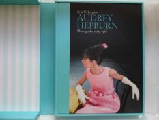 Fotografie.- Willoughby, B. Audrey Hepburn Photographs 1953 - 1966. Köln, Taschen, 2010. 282 S.