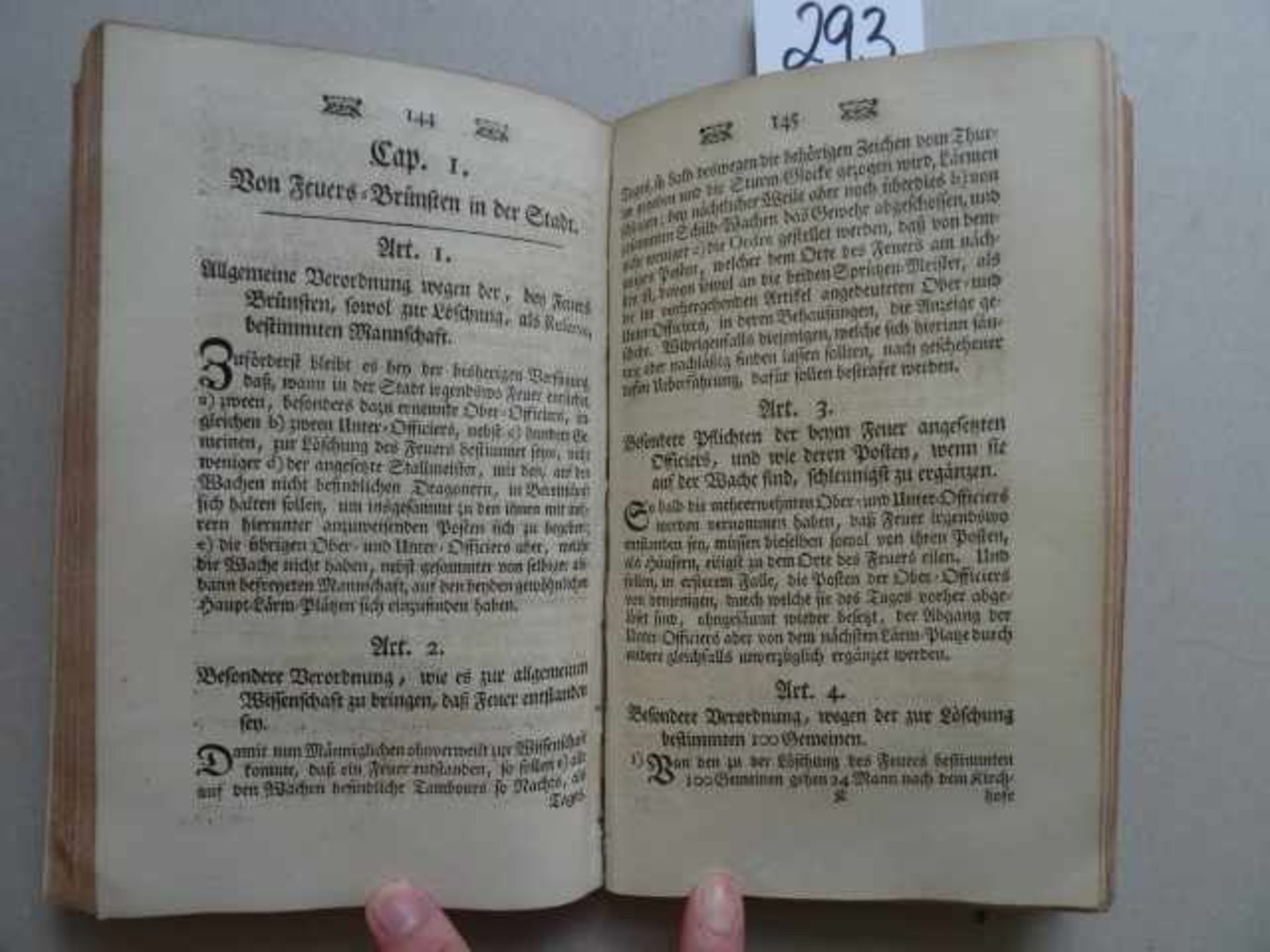Hamburg.- Sammlung der bey der Stadt Hamburg eingeführten Feuer-Veranstaltungen und Ordnungen. Mit - Bild 4 aus 5