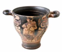 Skyphos. Henkelgefäß aus Ton mit rötlichem Überzug u. schwarzem Firnis. Unteritalien, 4. Jahrhundert