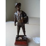 Bronze.- Marcuse, Rudolf (?)(Berlin 1878 - 1940 London). Mann in Tracht. Bronzestatuette bei