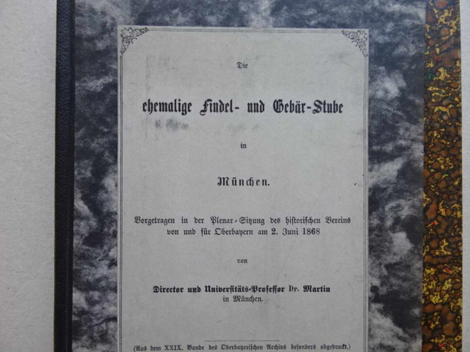 Konvolutvon 6 Werken aus dem Gebiet der Frauenheilkunde und Geburtshilfe. 1869-1925. 8° u. 4°. - Bild 4 aus 4