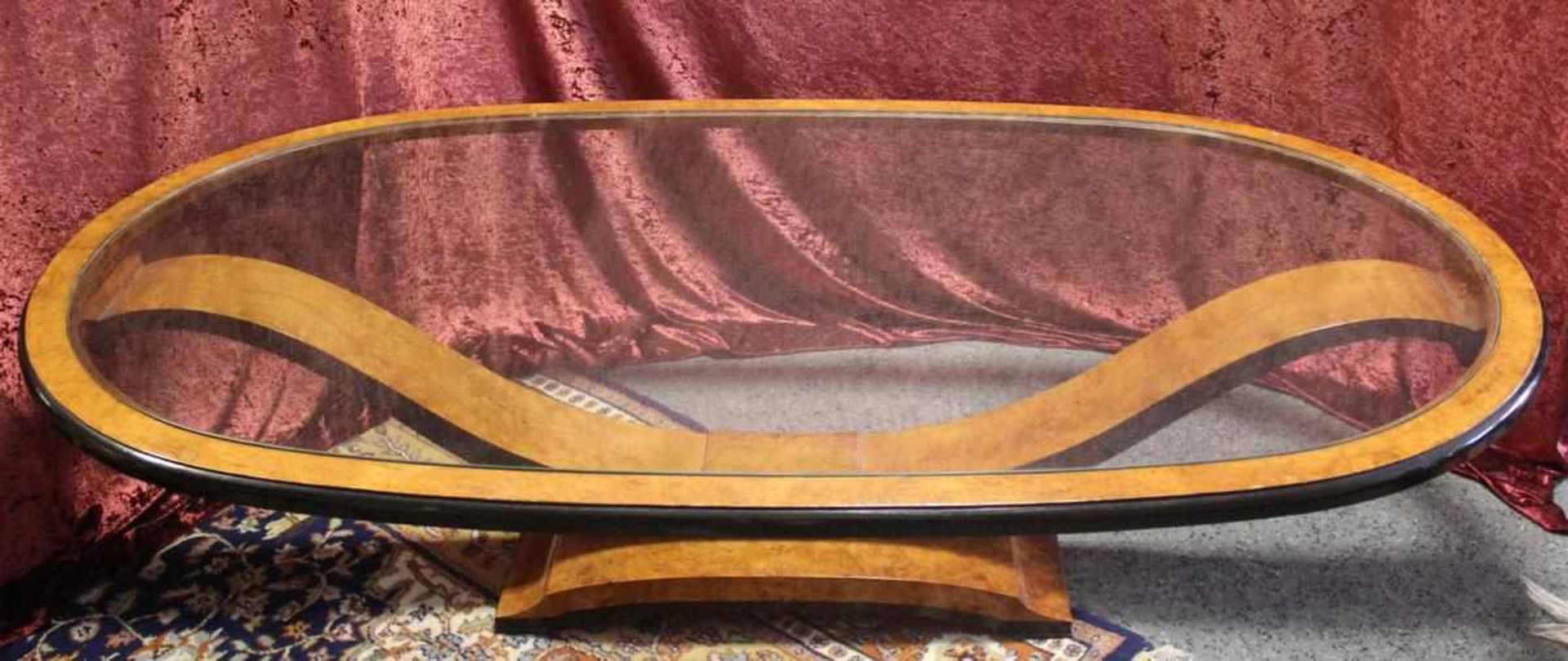Couch Tisch im Art Deco Stil ca .1980 mit mittlerer Glaspatte , guter Zustand, Nussbaum Wurzelholz