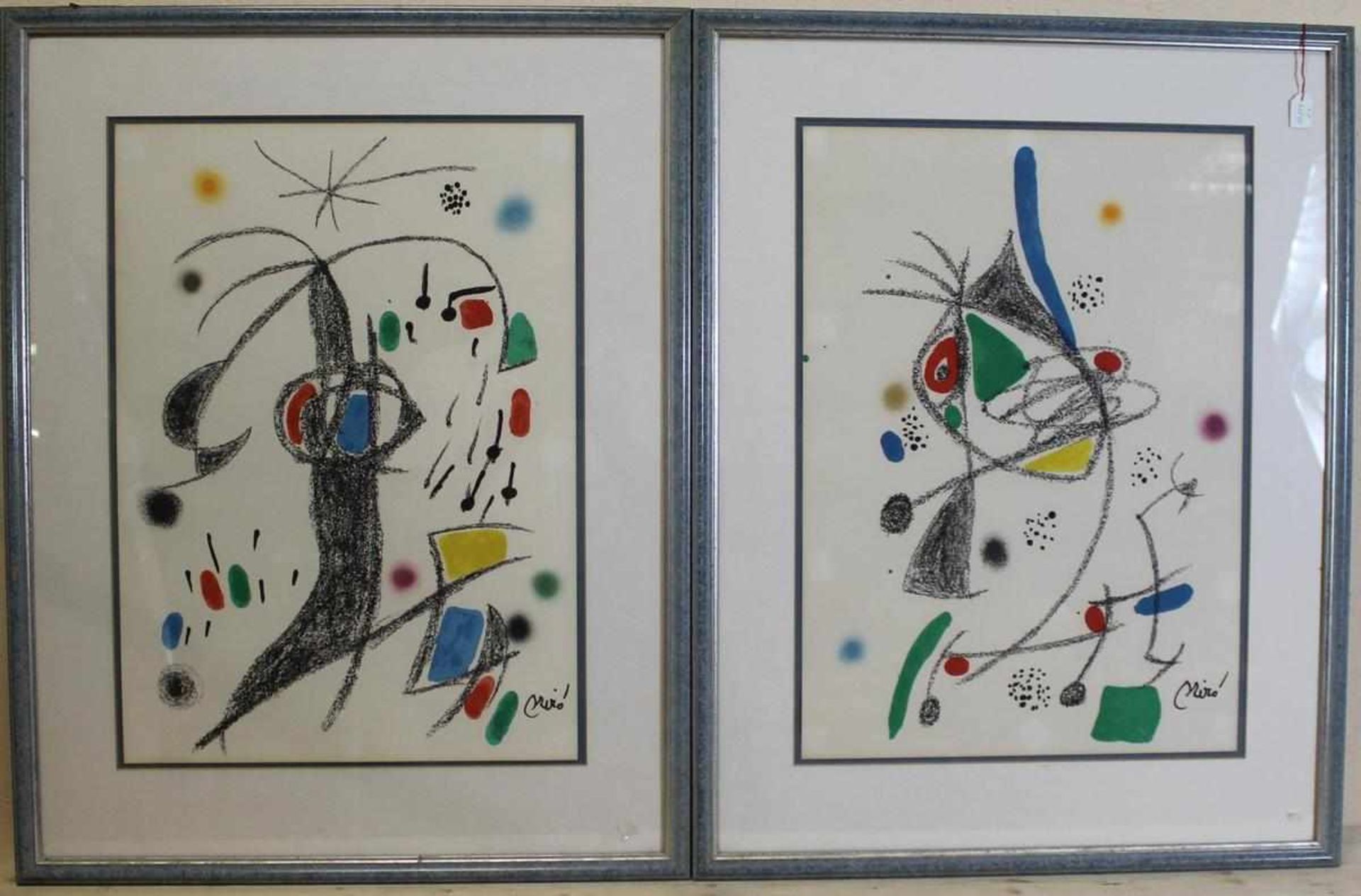 Joan Miro: 2 Lithographien Maravillas, veröffentlicht 1975 von Poligrafa, Barcelona, u. Glas im