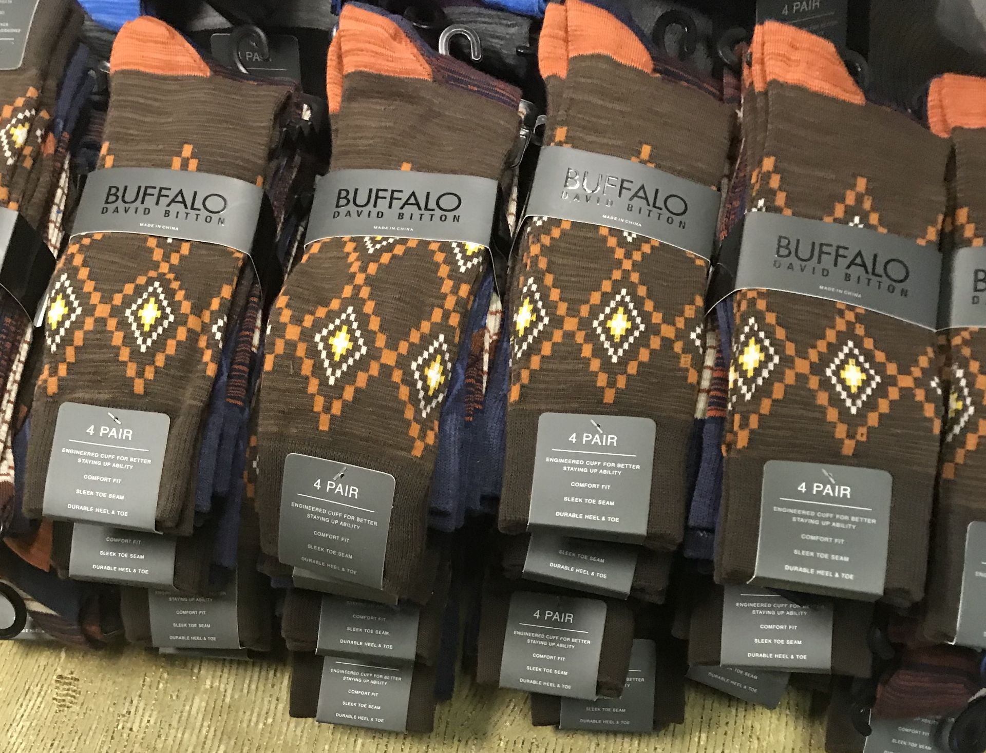 LOT OF 36 - 4 PACKS OF BUFFALO DAVID BITTON CREW SOCKS RETAIL $29.95 EACH IN STORE ( brown )