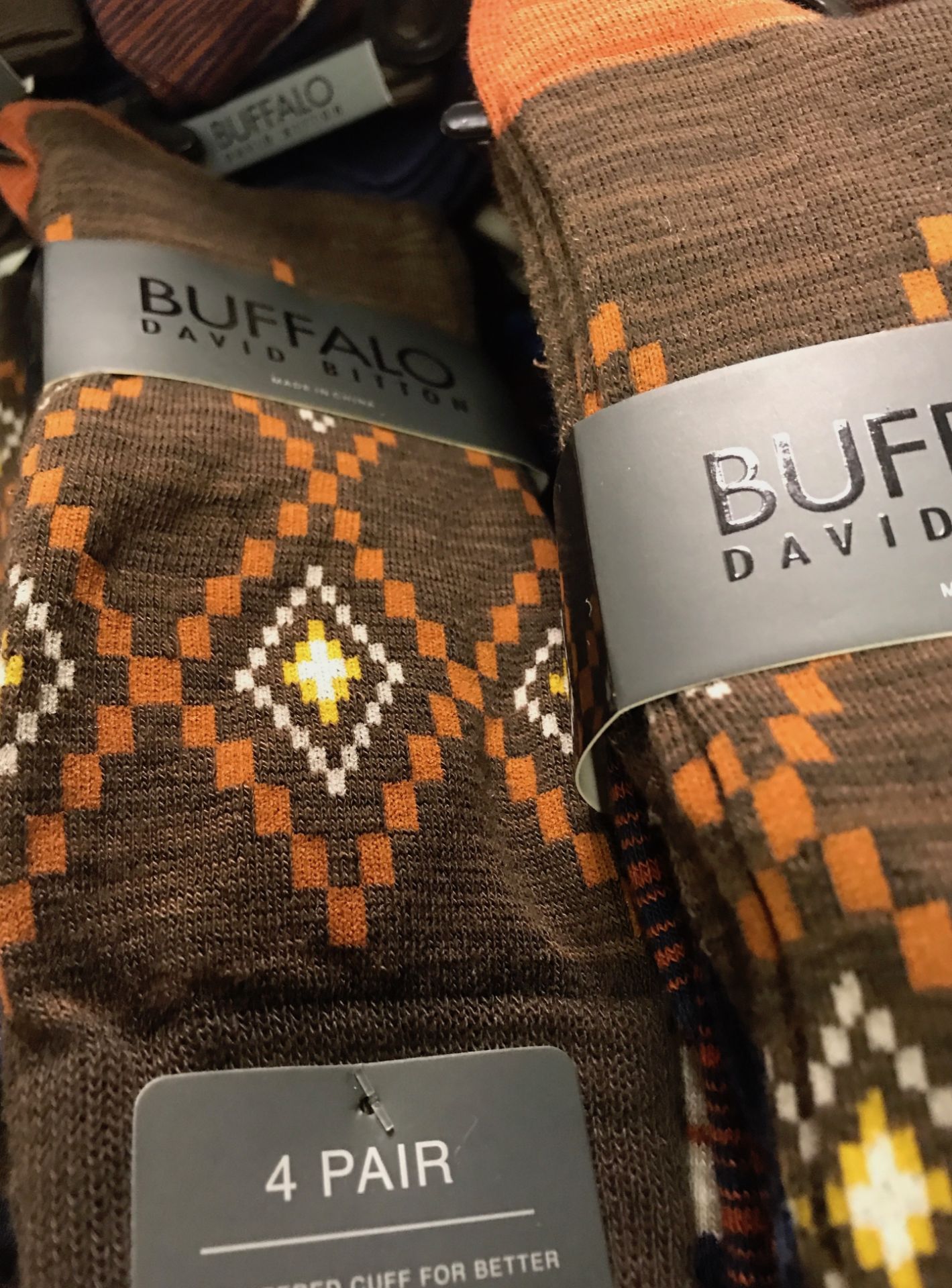 LOT OF 36 - 4 PACKS OF BUFFALO DAVID BITTON CREW SOCKS RETAIL $29.95 EACH IN STORE ( brown ) - Image 2 of 2